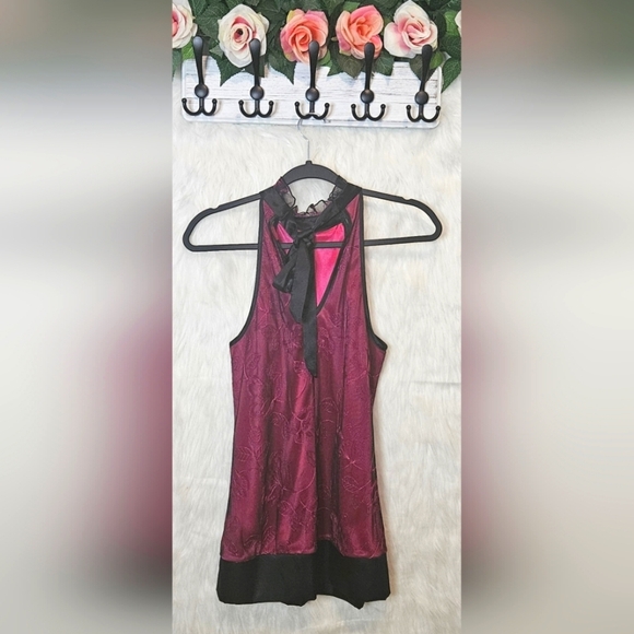 Le Chateau Knit Lace Overlay and Bow Halter Top - Picture 2 of 4